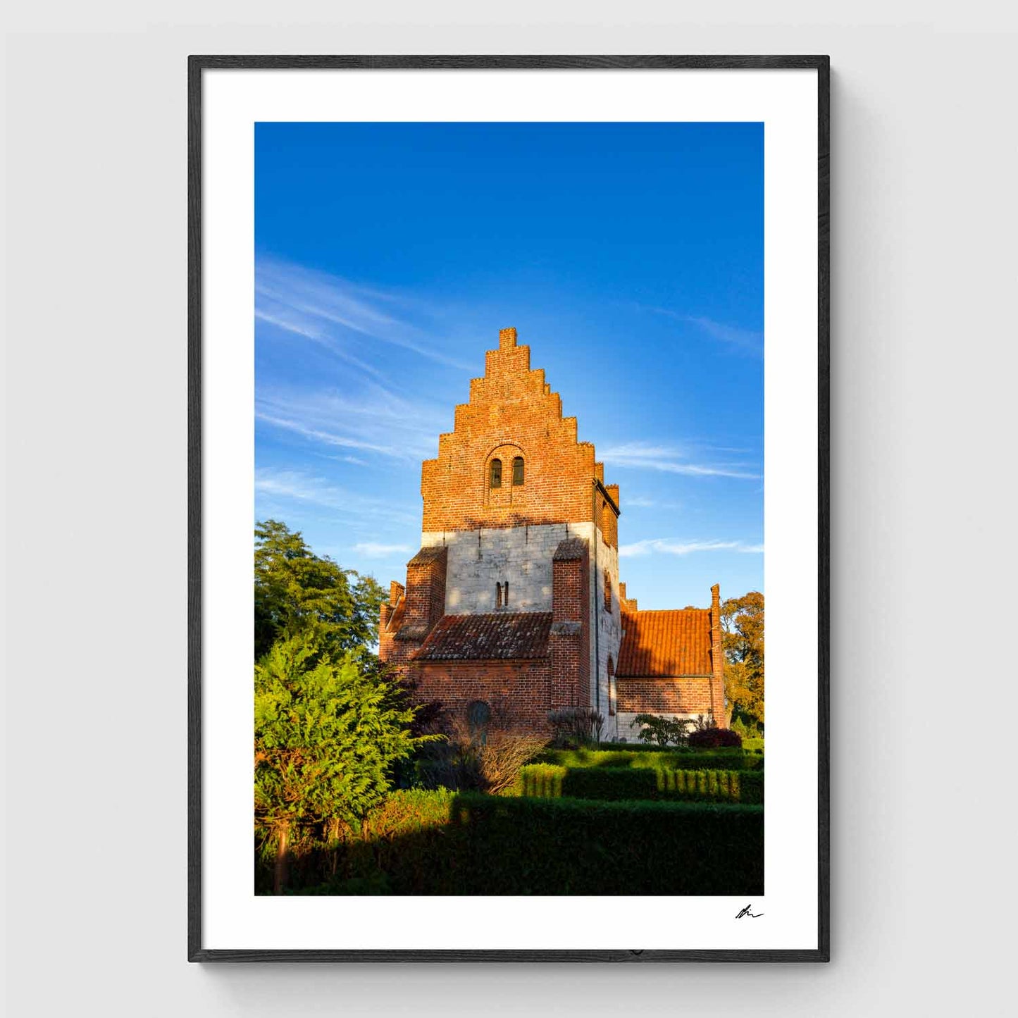 Himmelev Kirke i efterårslys