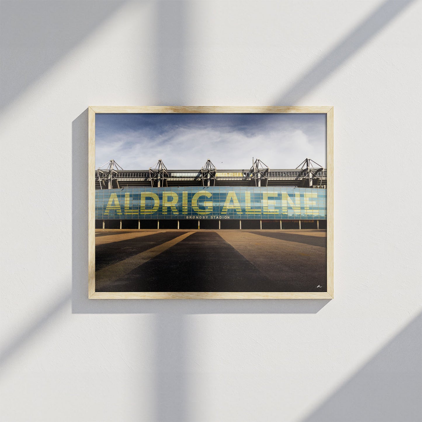Brøndby Stadion (facade med teksten "Aldrig Alene") II