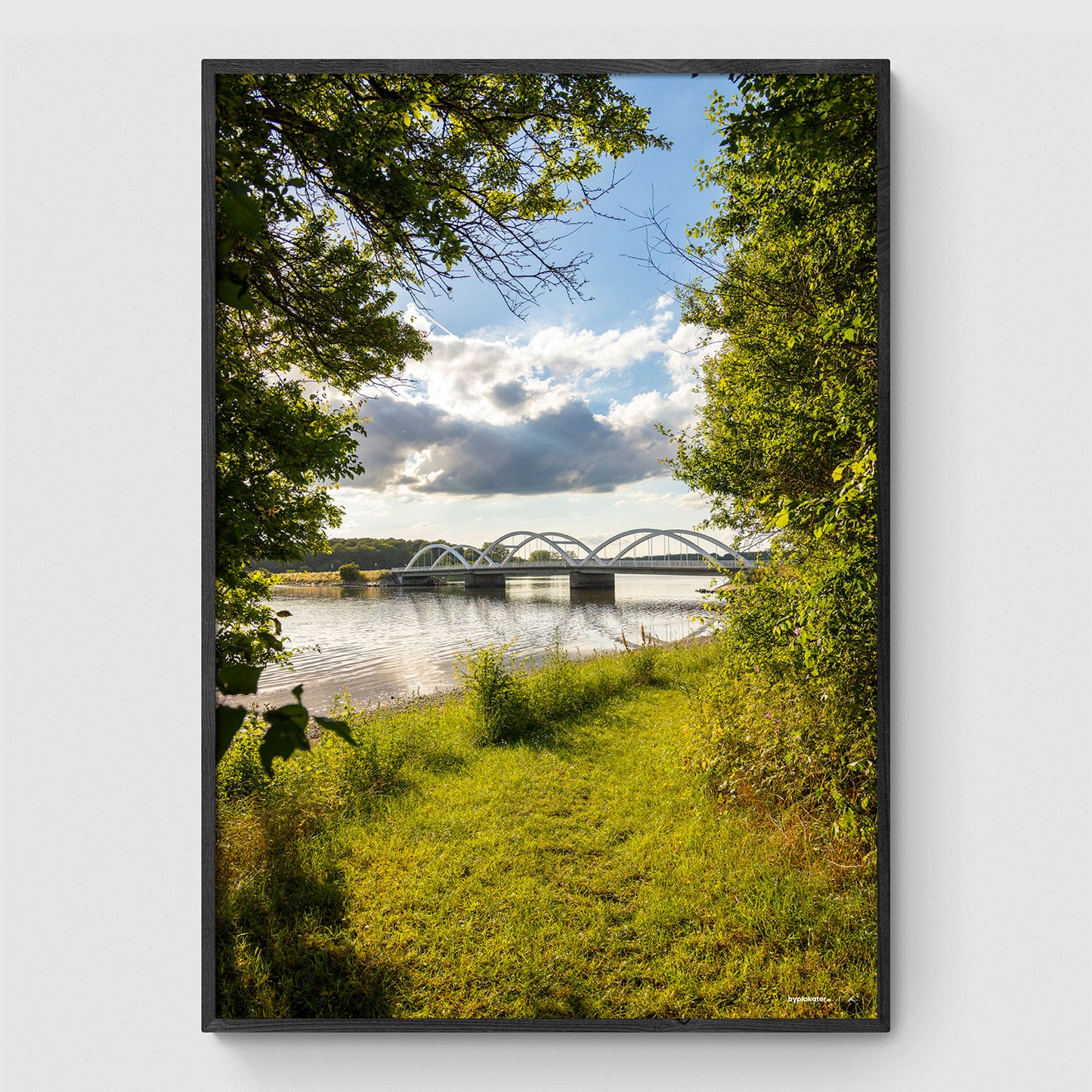 Munkholmbroen gennem træerne II