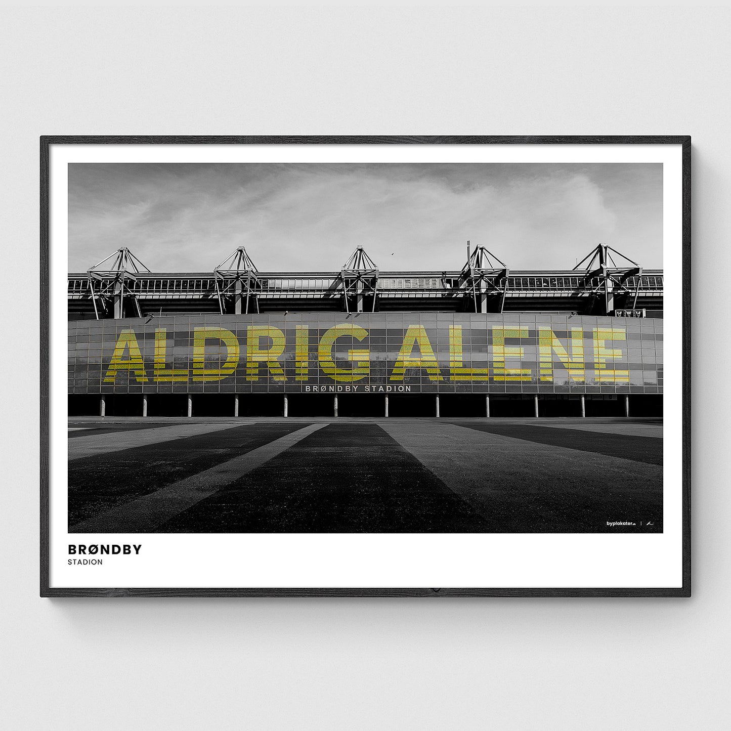 Brøndby Stadion (facade med teksten "Aldrig Alene") - Sort/Hvid
