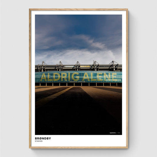 Brøndby Stadion (facade med teksten "Aldrig Alene") II