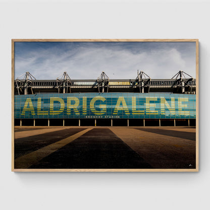 Brøndby Stadion (facade med teksten "Aldrig Alene") II