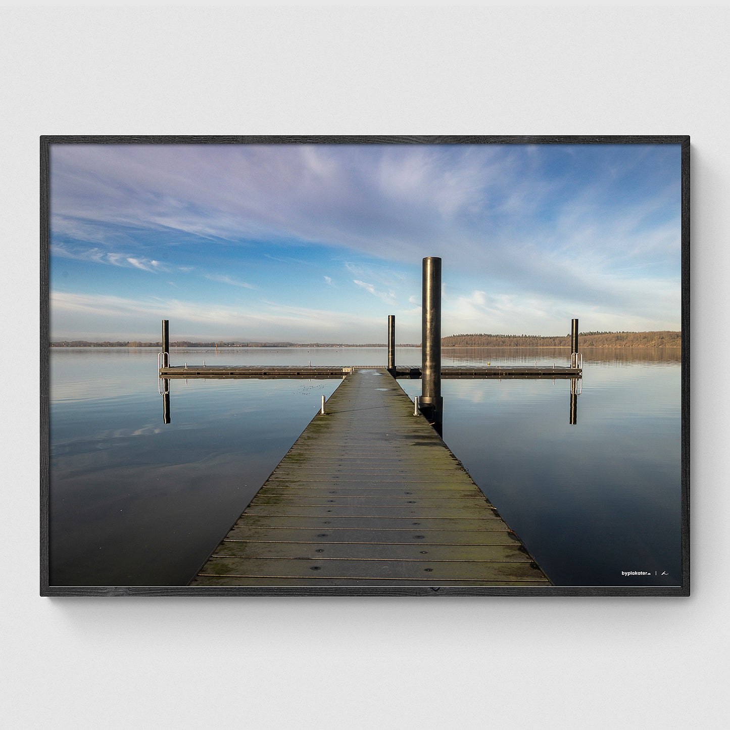 Stille vand ved badebroen I