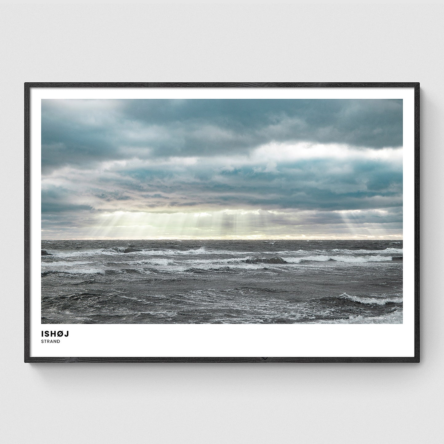 Solen bryder igennem skyerne