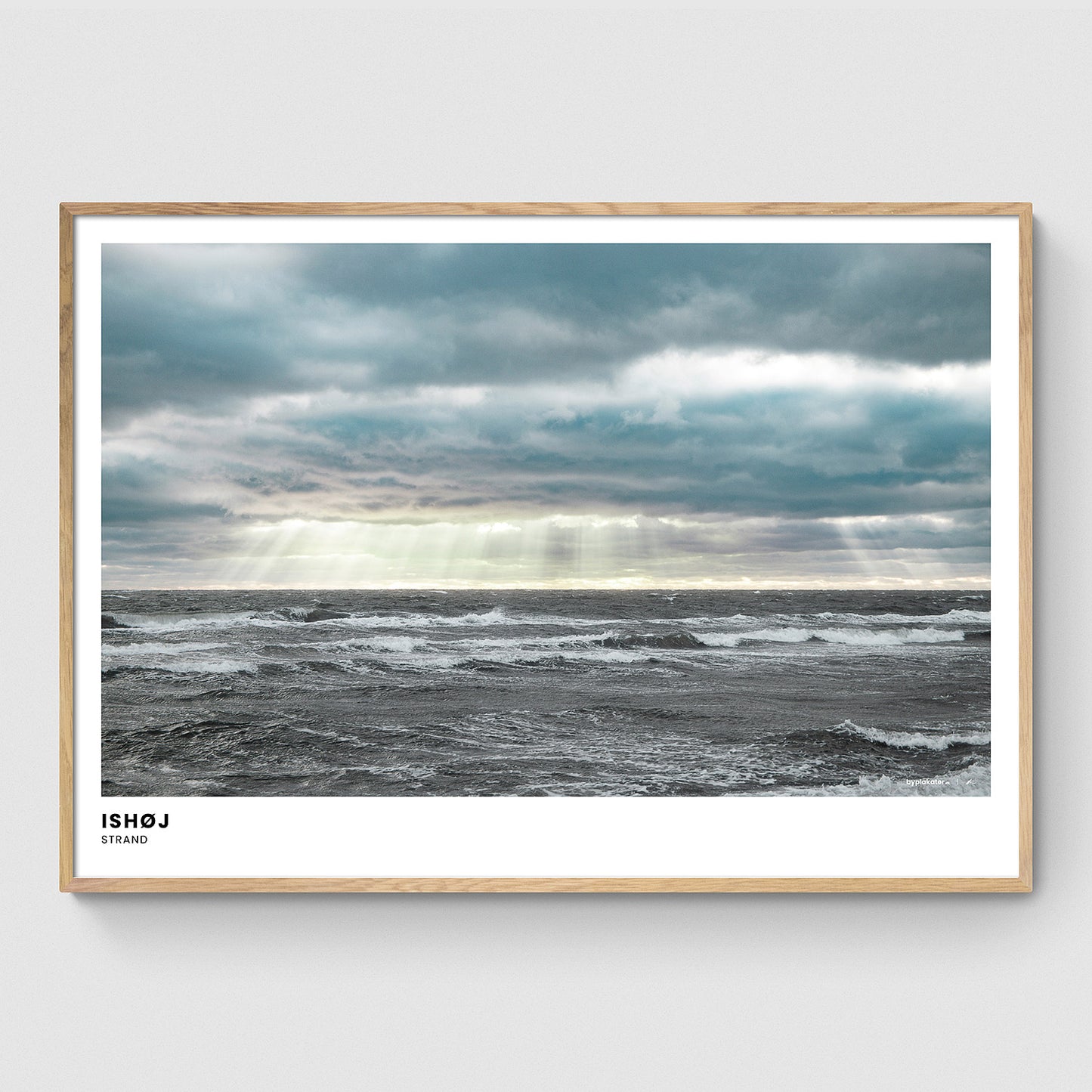 Solen bryder igennem skyerne