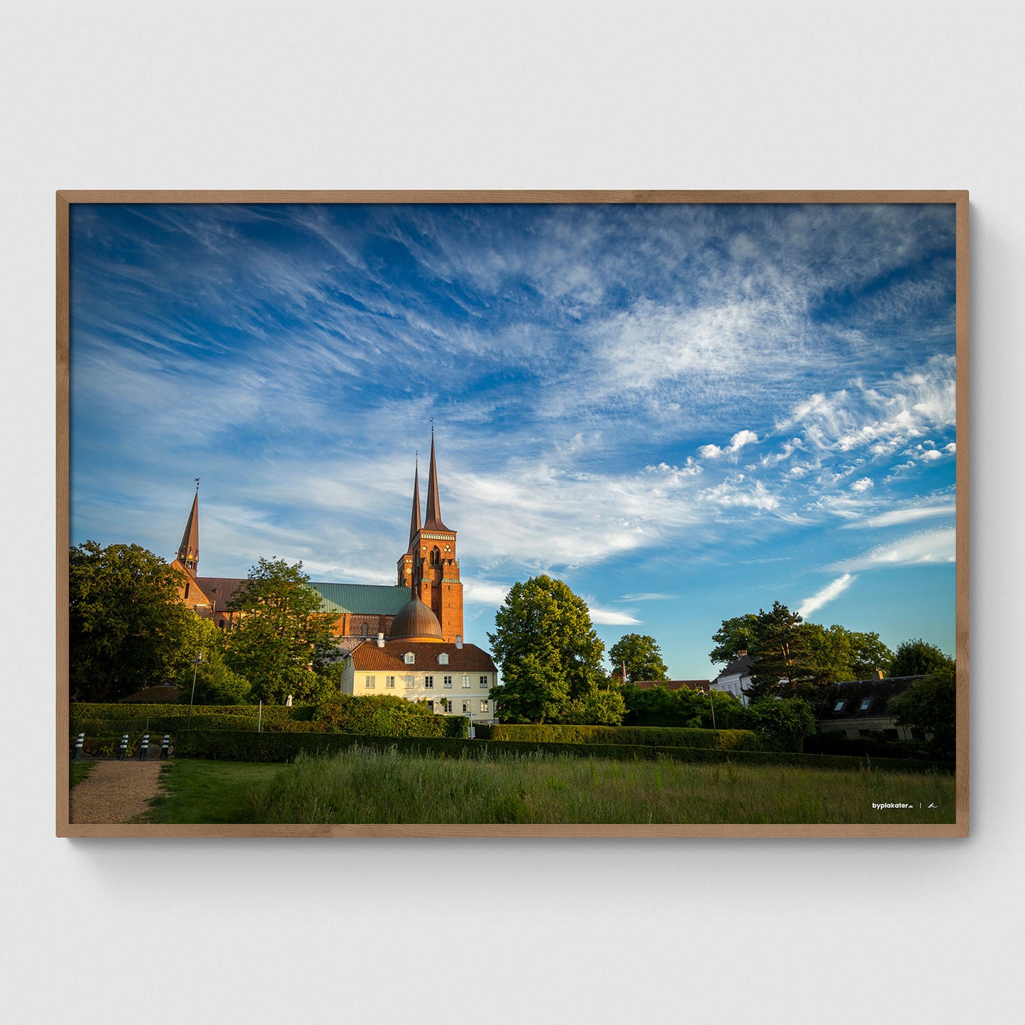 Roskilde Domkirke i aftensolen