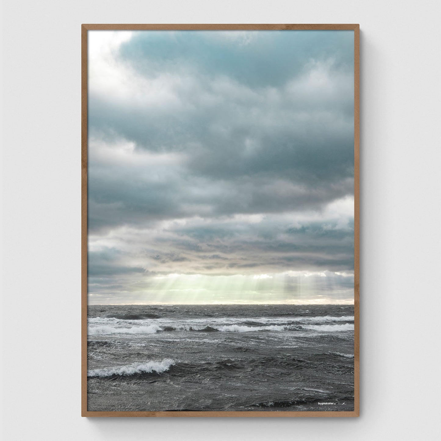 Solen bryder igennem skyerne II