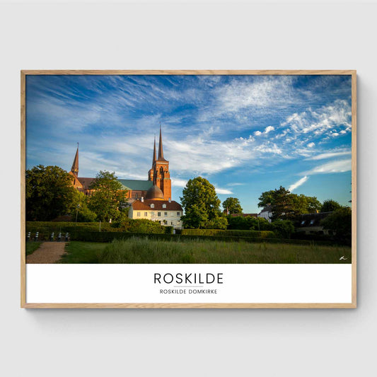 Roskilde Domkirke i aftensolen