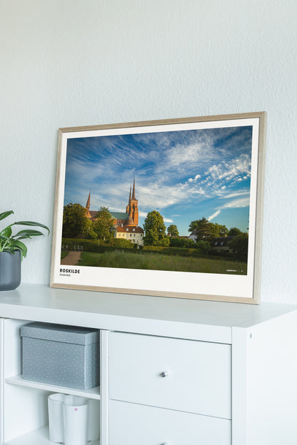 Roskilde Domkirke i aftensolen