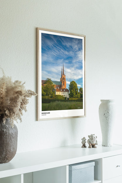 Roskilde Domkirke i aftensolen II