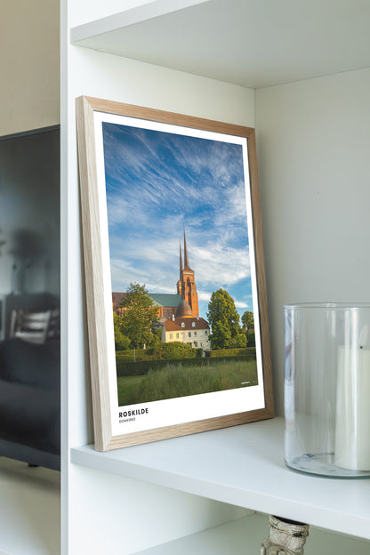 Roskilde Domkirke i aftensolen II