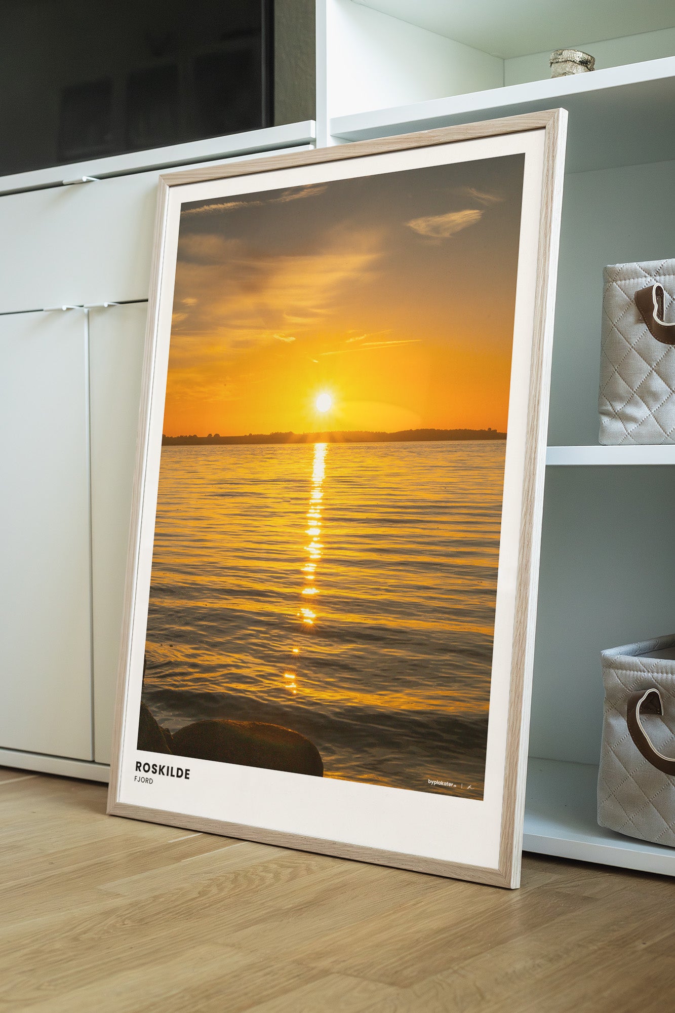 Solnedgang over Roskilde Fjord II